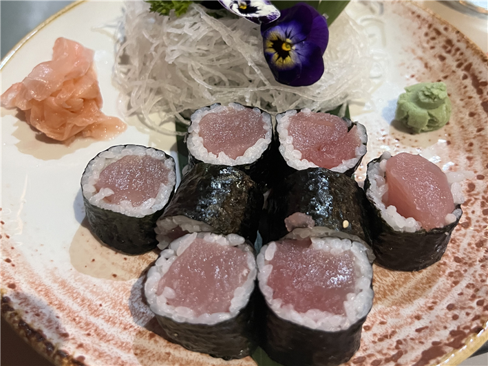 tuna rolls